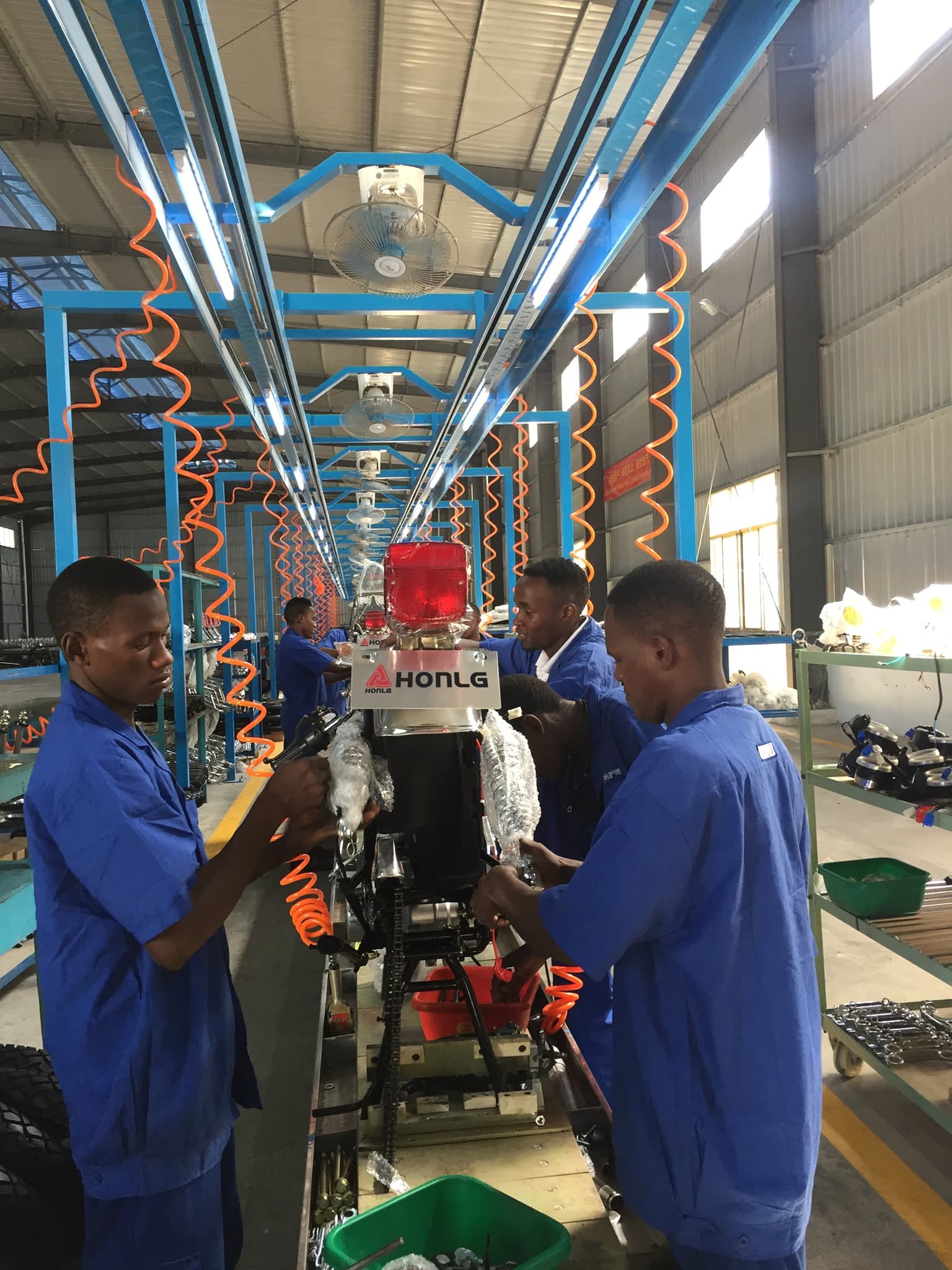 HONLG motorcycle assembly production view 1